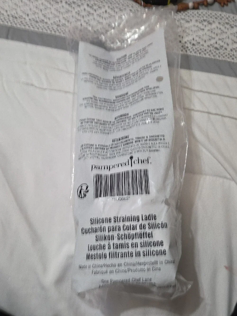 New** The Pampered Chef Gray Straining Laddle